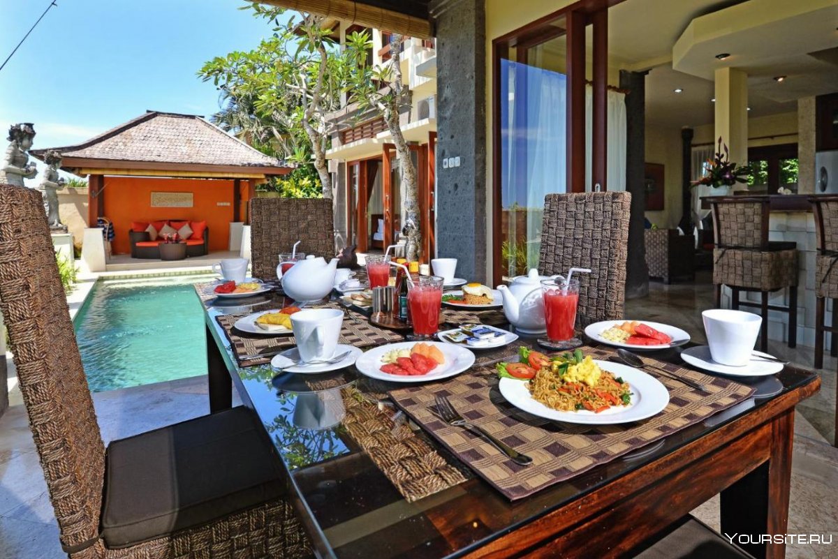 Завтрак на вилле на Бали