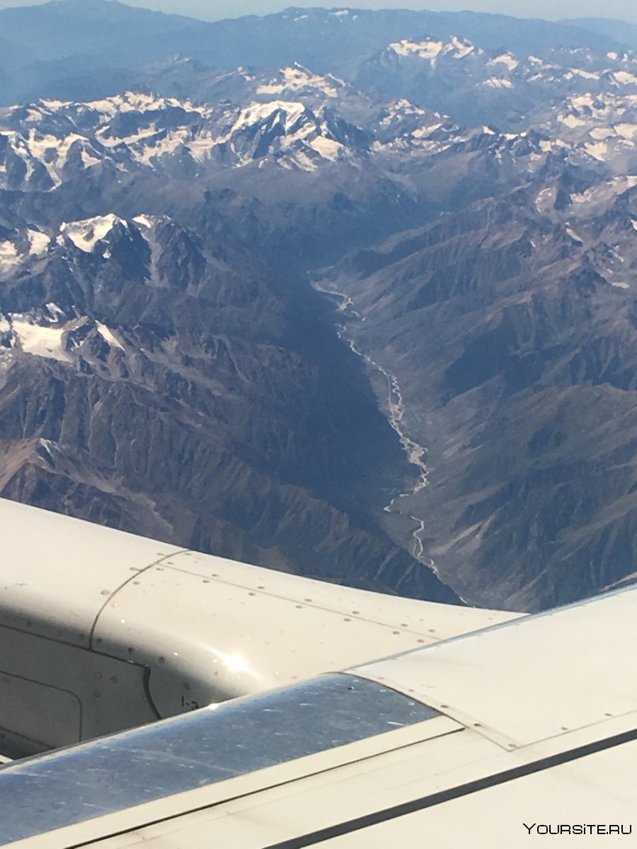 Кавказские горы с самолета