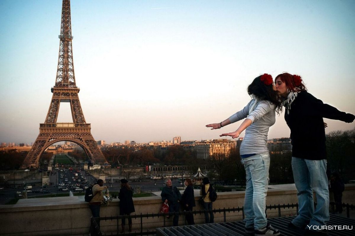 Влюбленные в Париже романтика прошлое