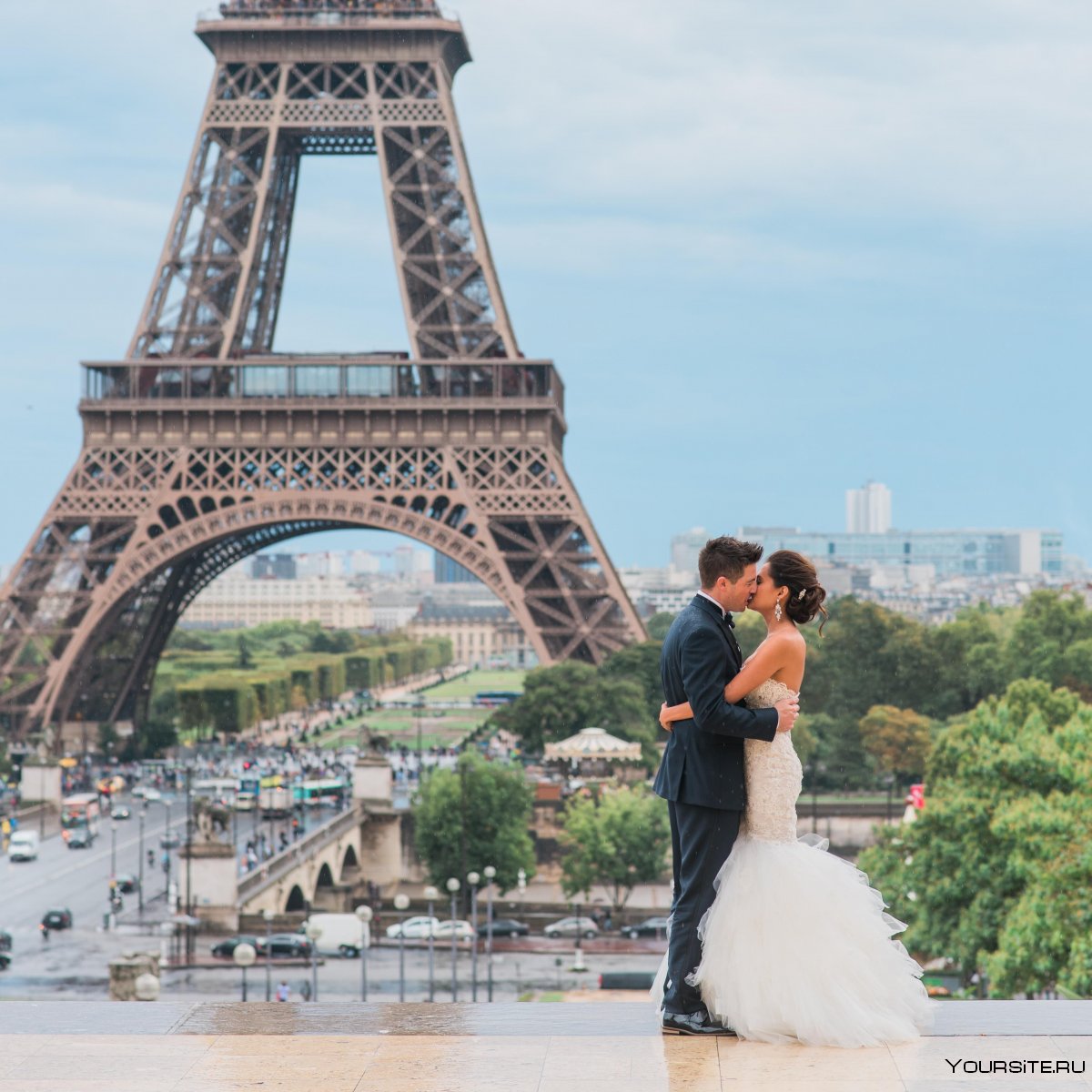 Медовый месяц в Париже