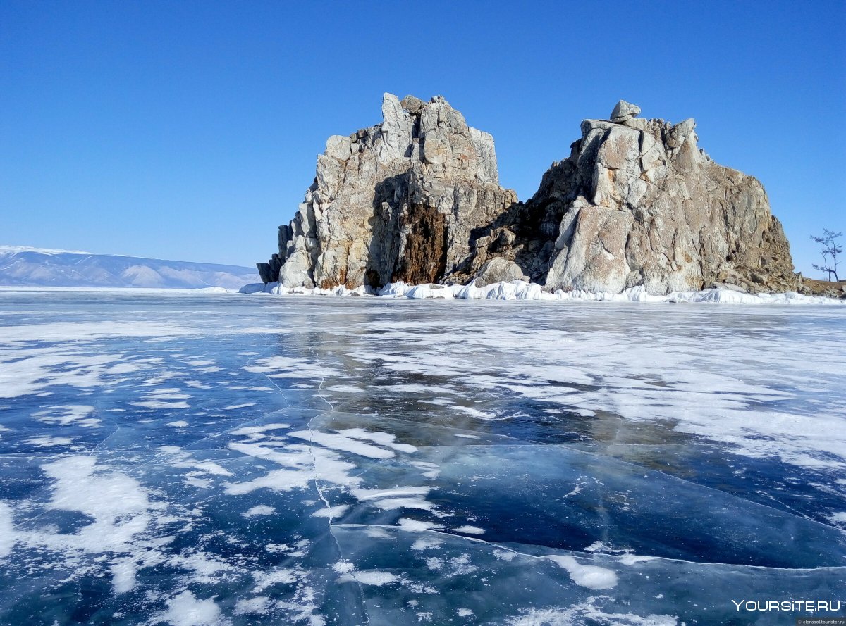 Долина каменных духов на Байкале зимой