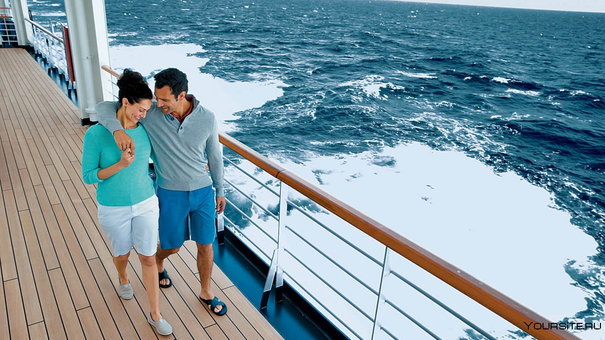 Люди на круизном лайнере