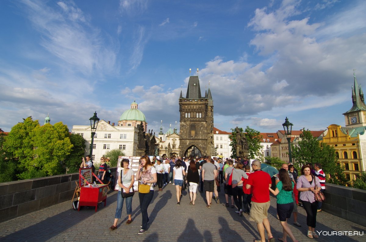 Прага фото туристов в мае