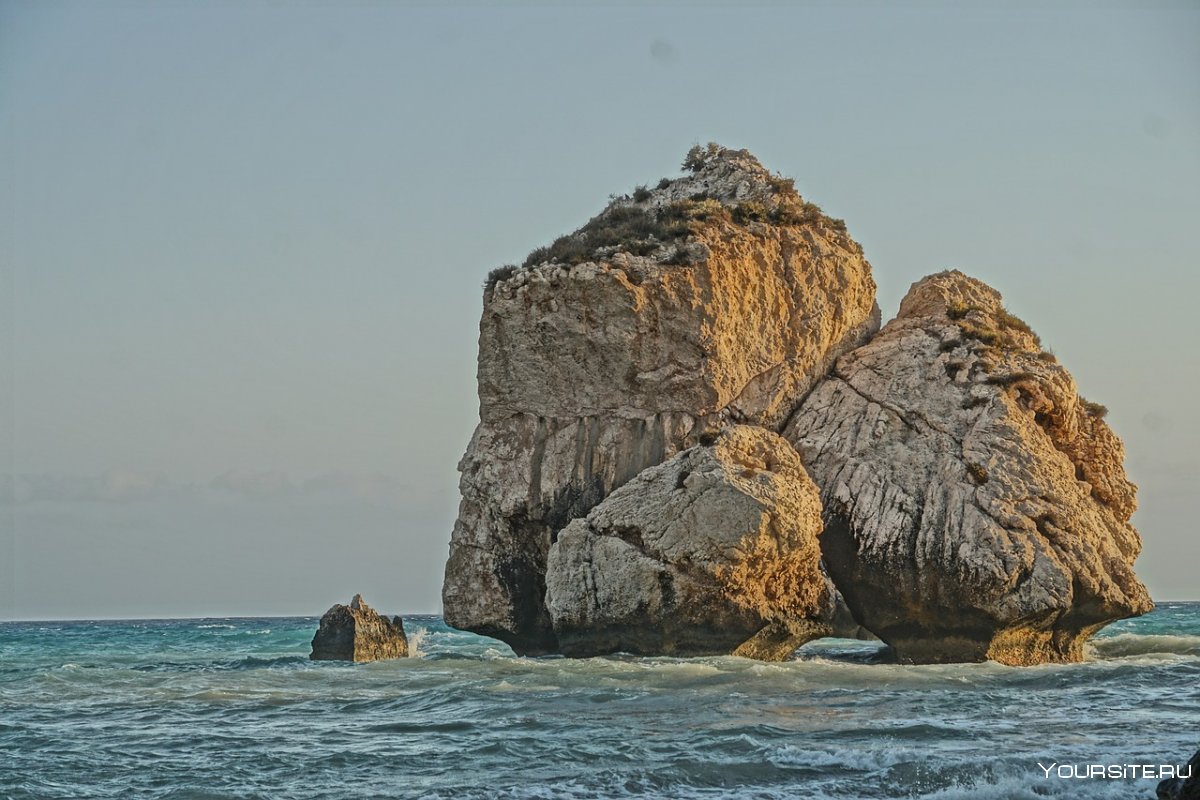 Камень Афродиты (скала Афродиты) Кипр