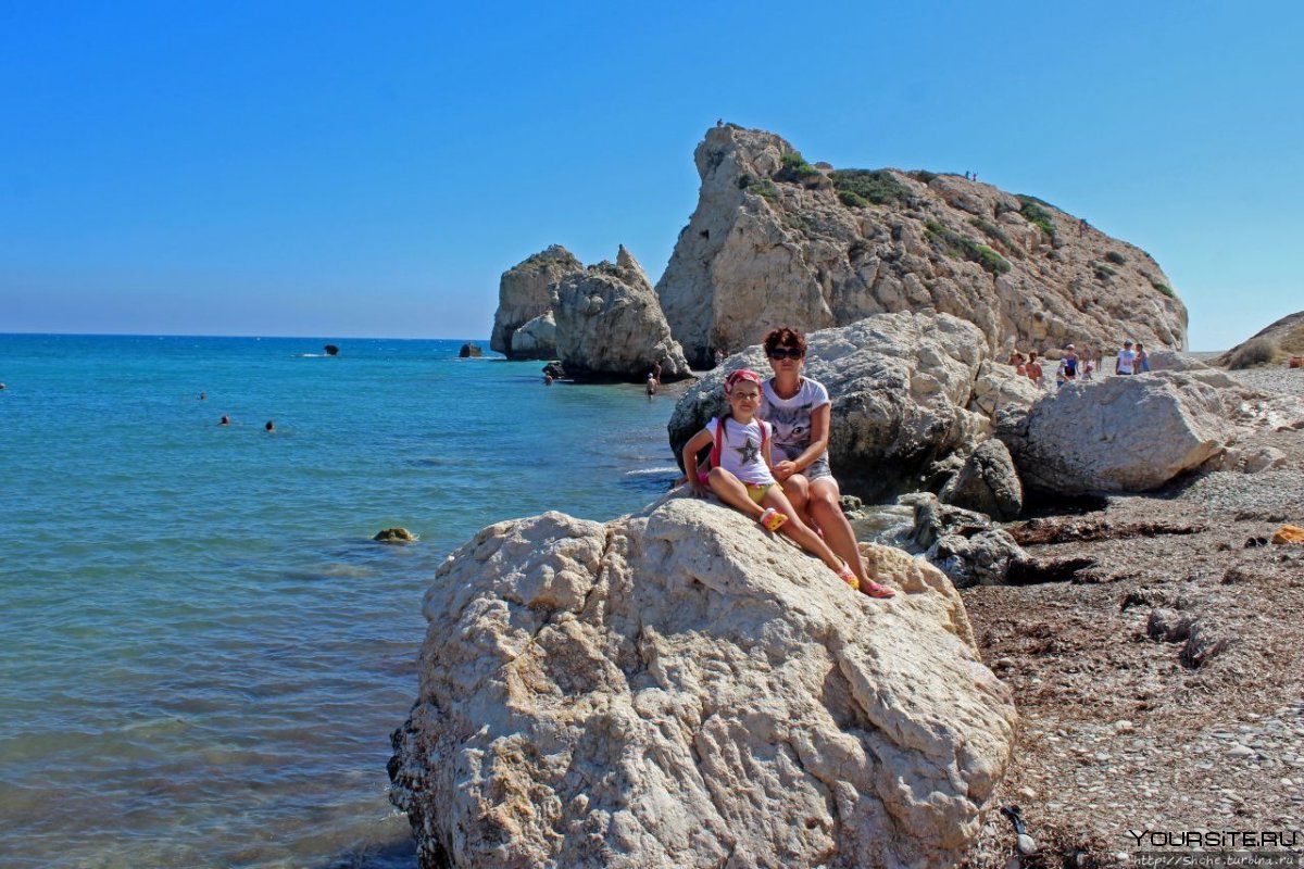 Пляж бухта Афродиты Кипр