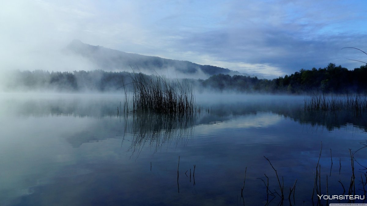 Среднесатыгинский туман озеро