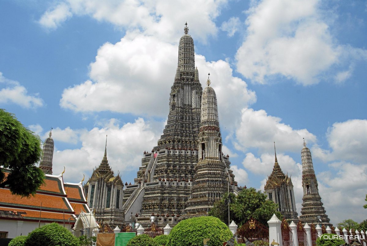 Храм утренней зари (wat Arun)