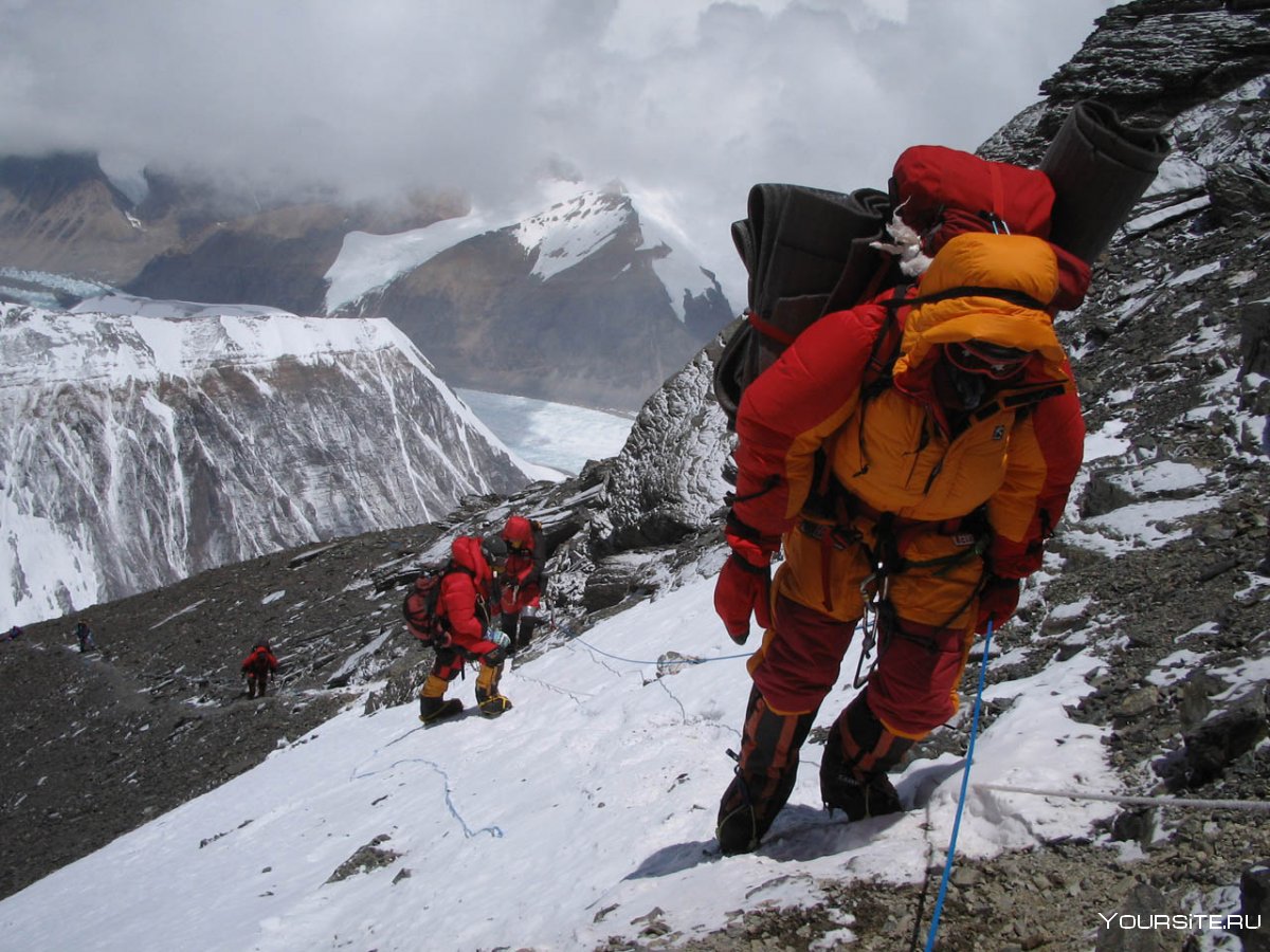 Руководитель женской команды альпинисток Непала