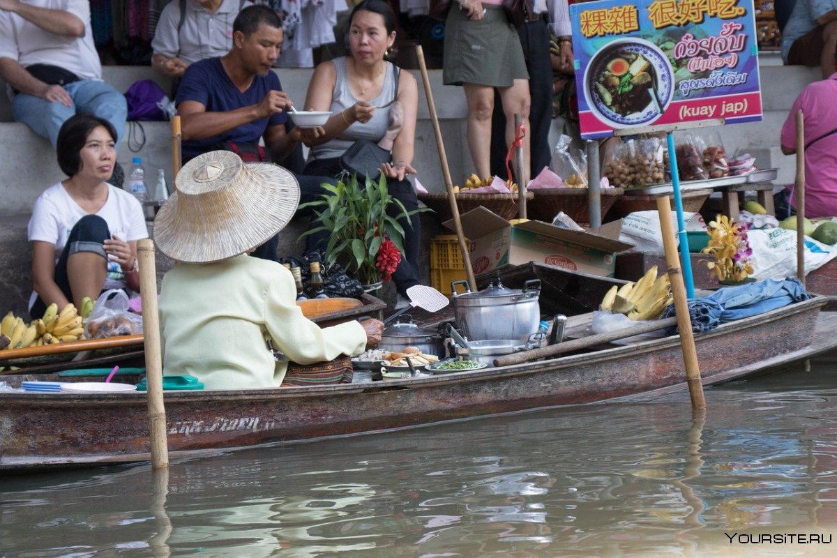 Плавучий рынок в Бангкоке, Таиланд