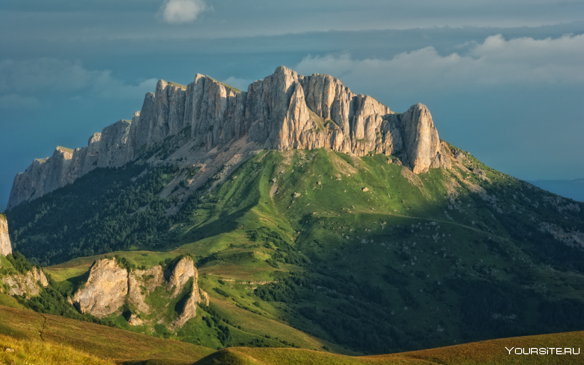Гора Тхач Адыгея