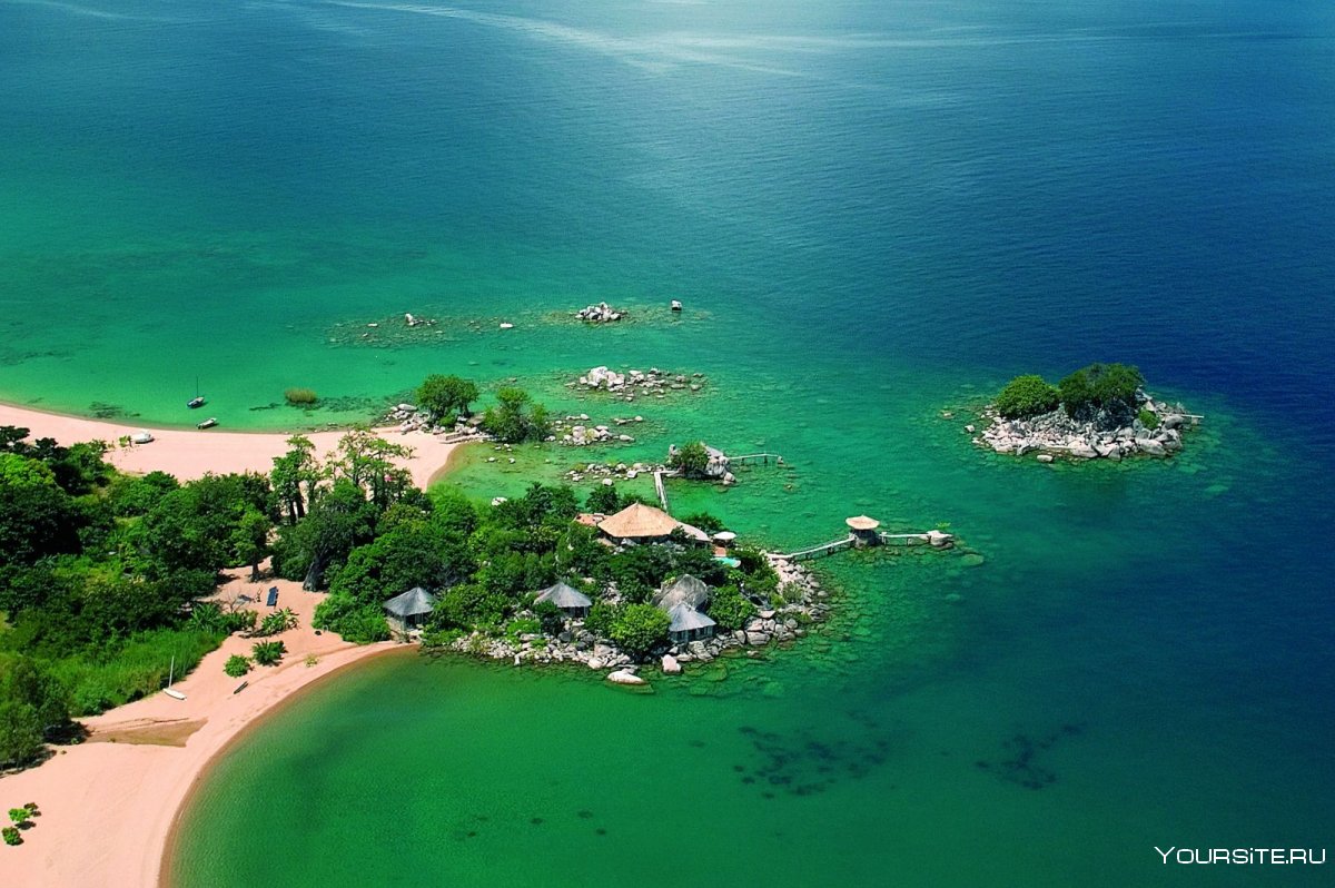 Озеро Малави в Африке