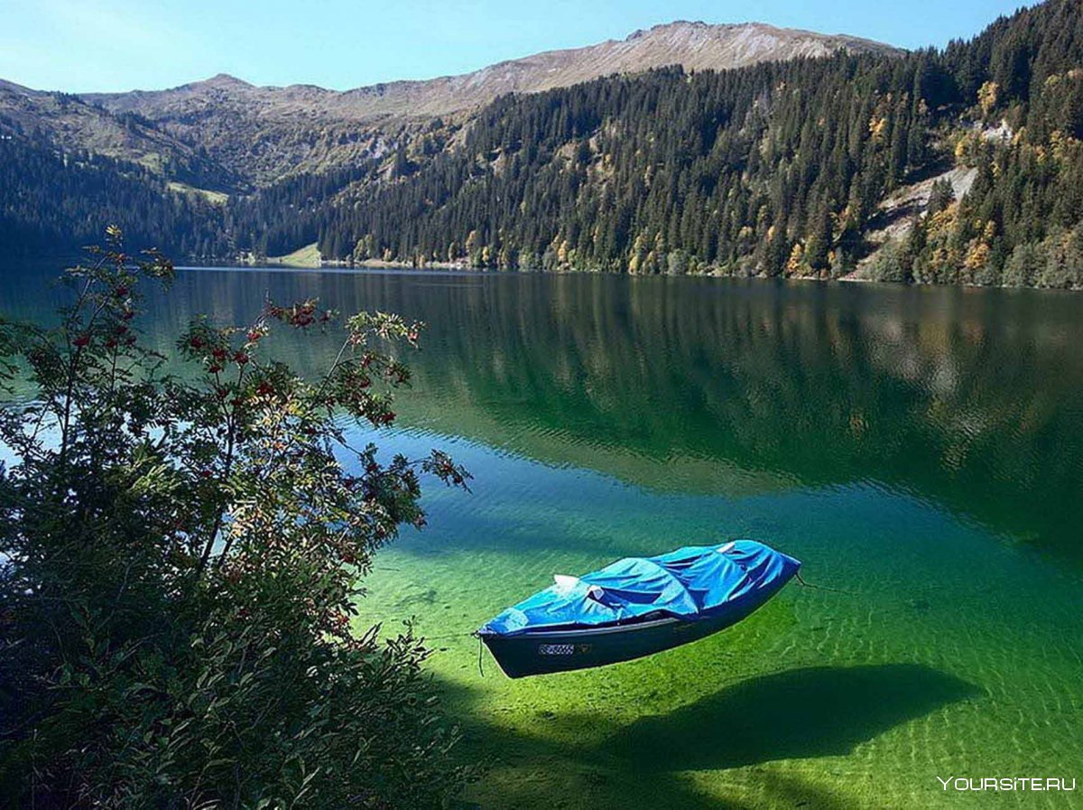 Озеро Флатхед в штате Монтана США