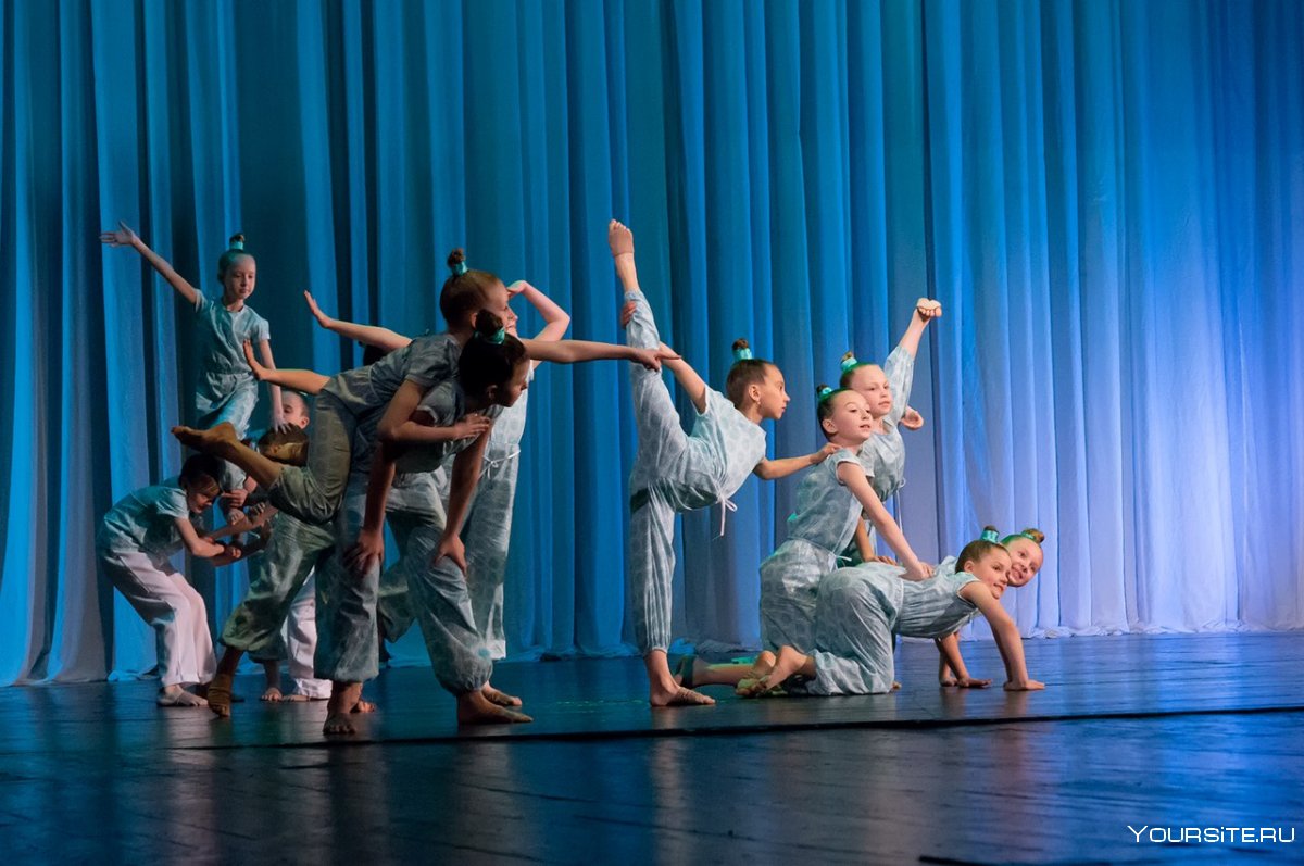 Костюм для эстрадного танца