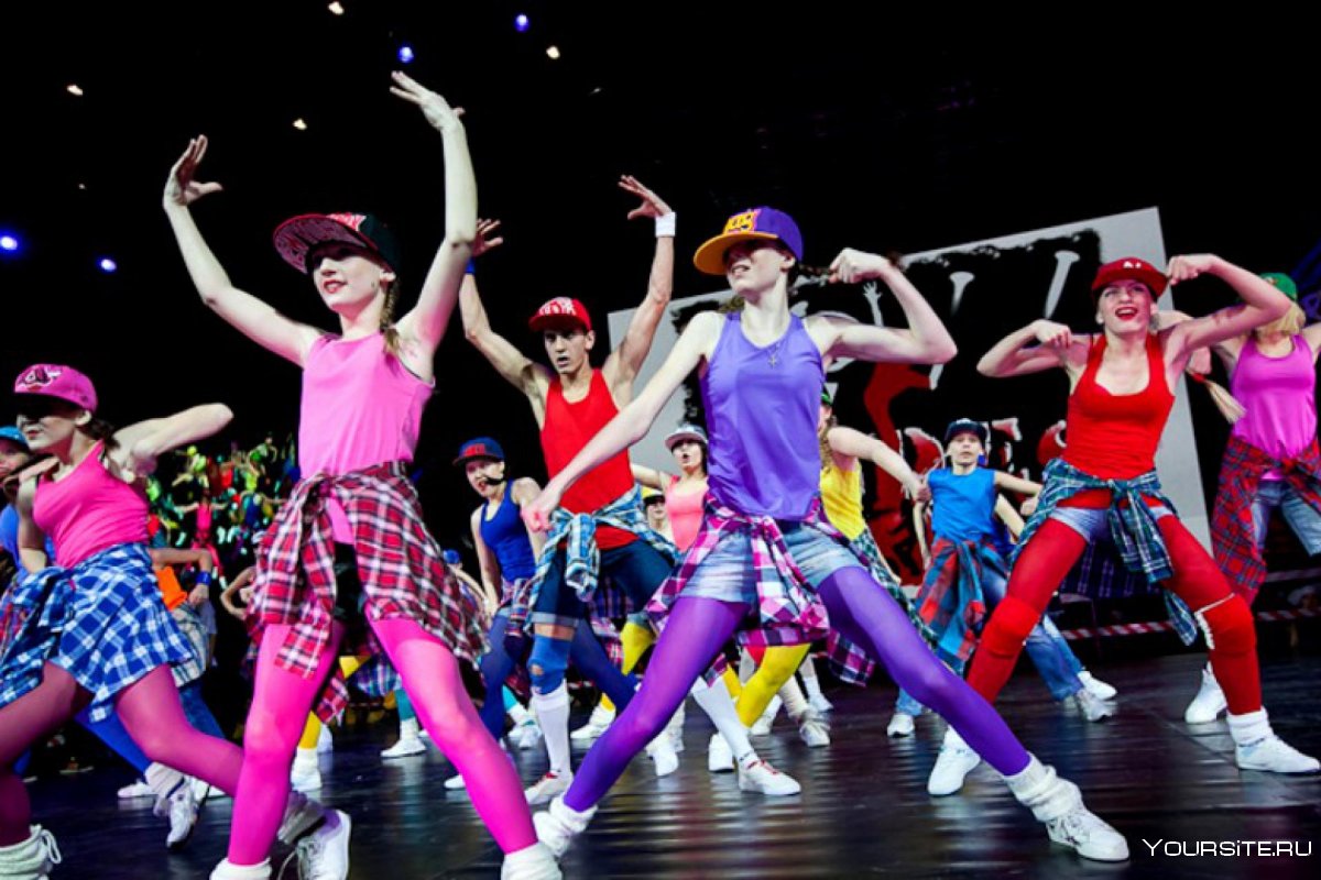 Танцевальный коллектив