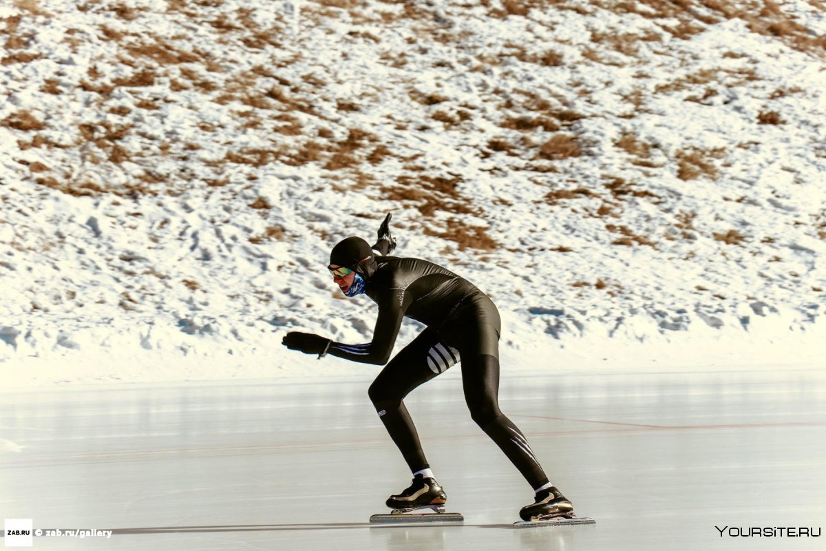 Чжан Хун конькобежка