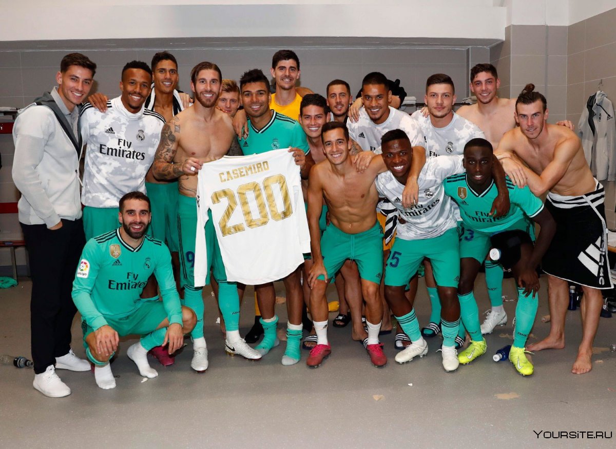 Испанская футбольная команда Реал Мадрид