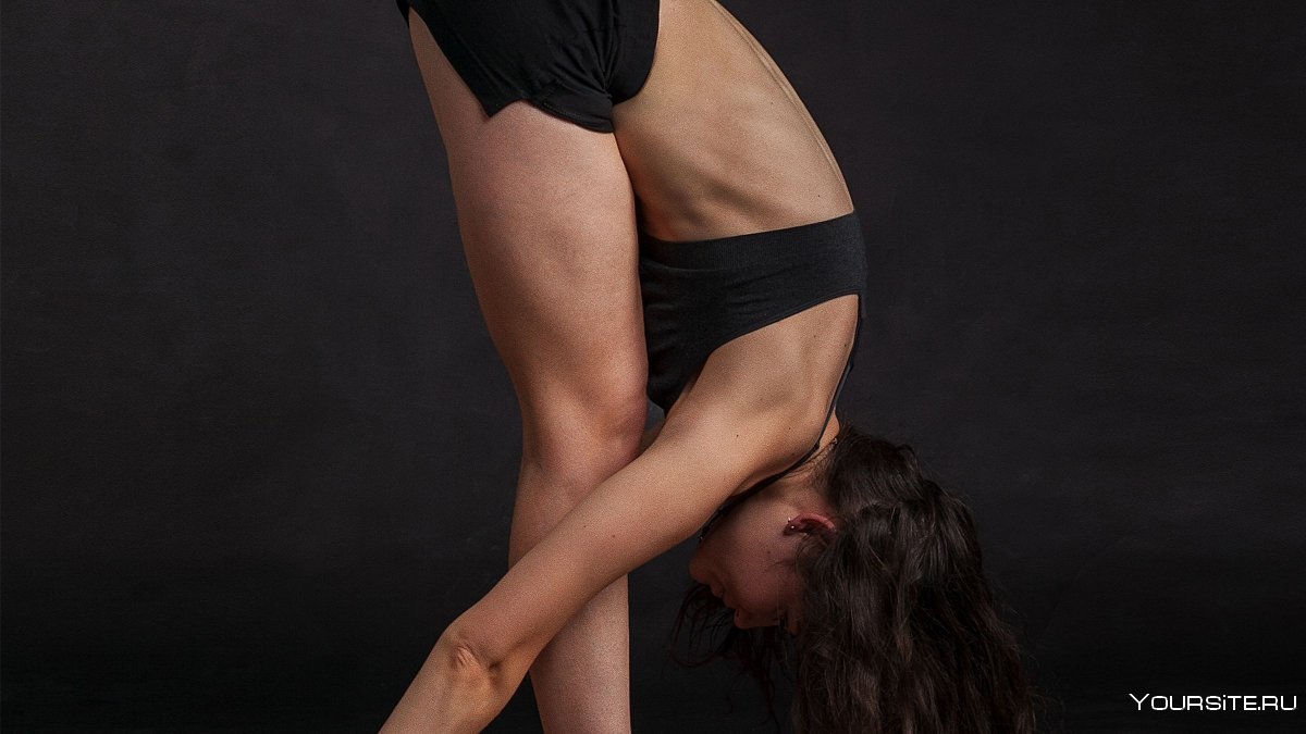 Падахастасана Уттанасана