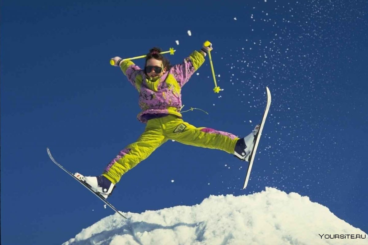 Лыжник в прыжке