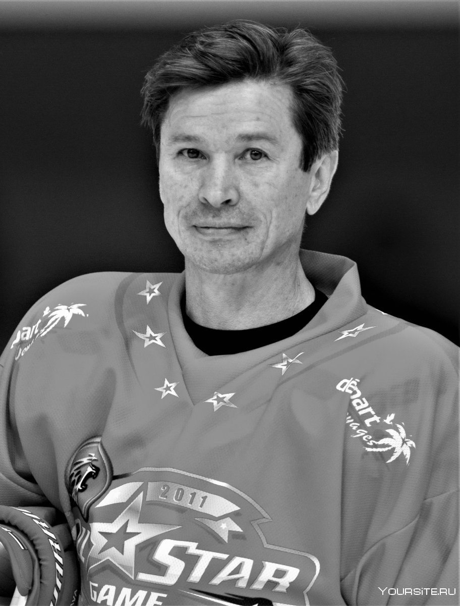 Сергей Белоусов хоккей