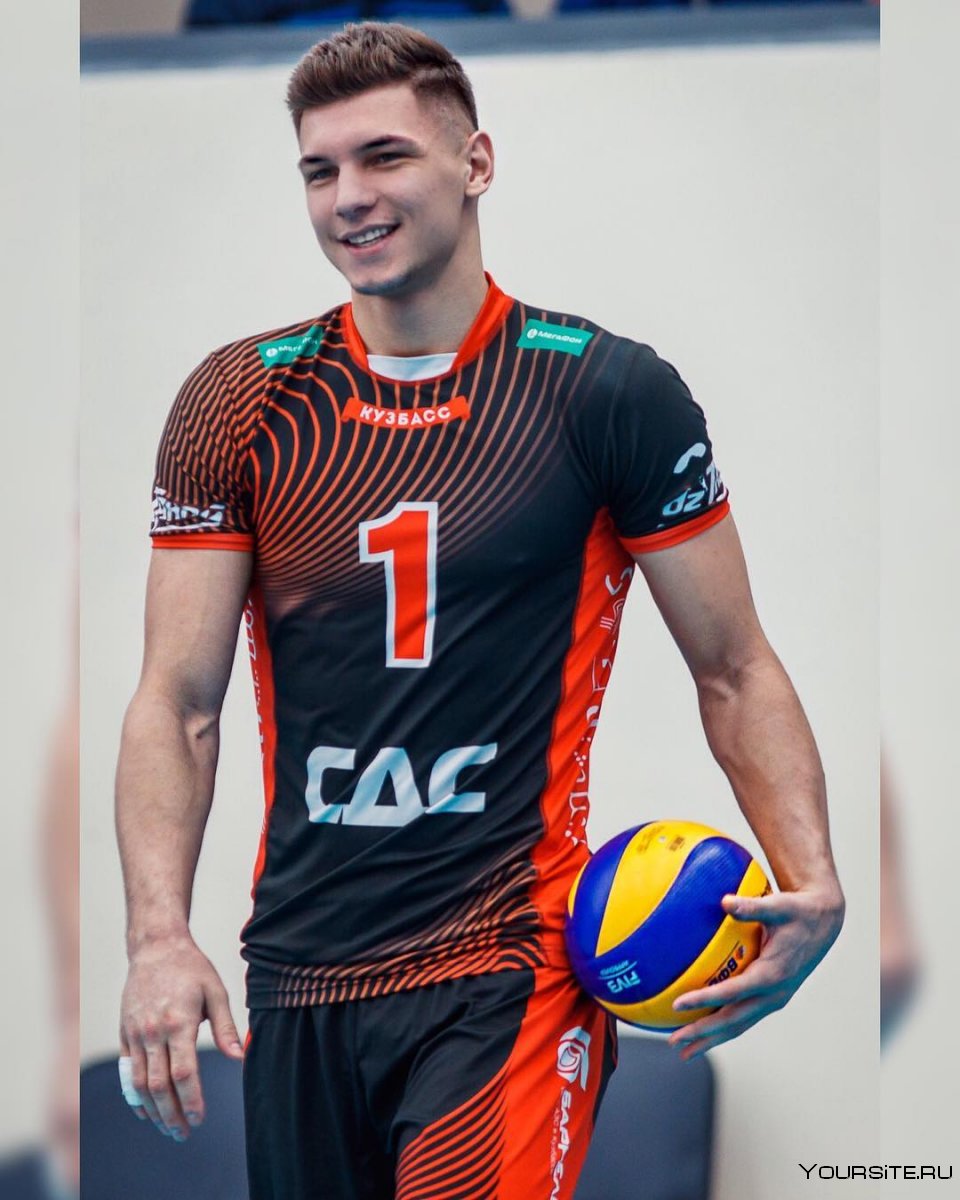 Ярослав Подлесных волейболист