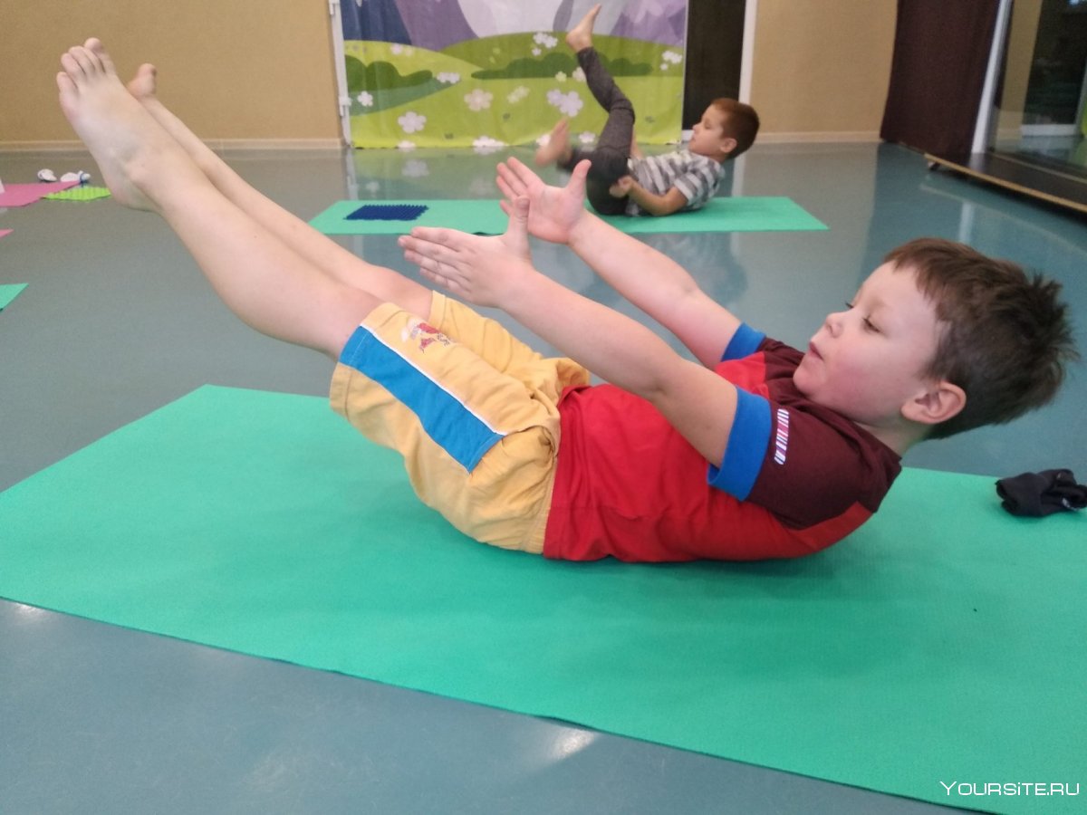 Занятия ЛФК для детей