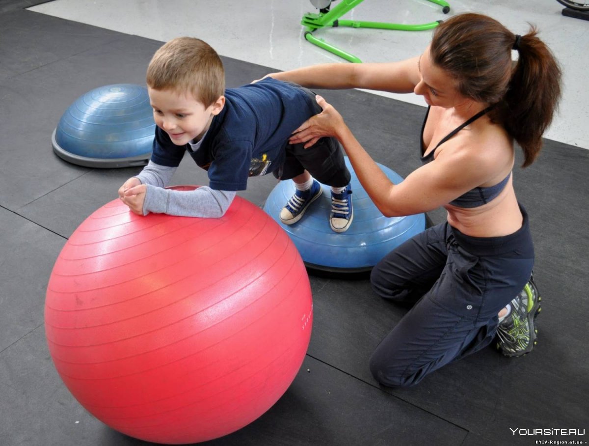 Занятия ЛФК для детей