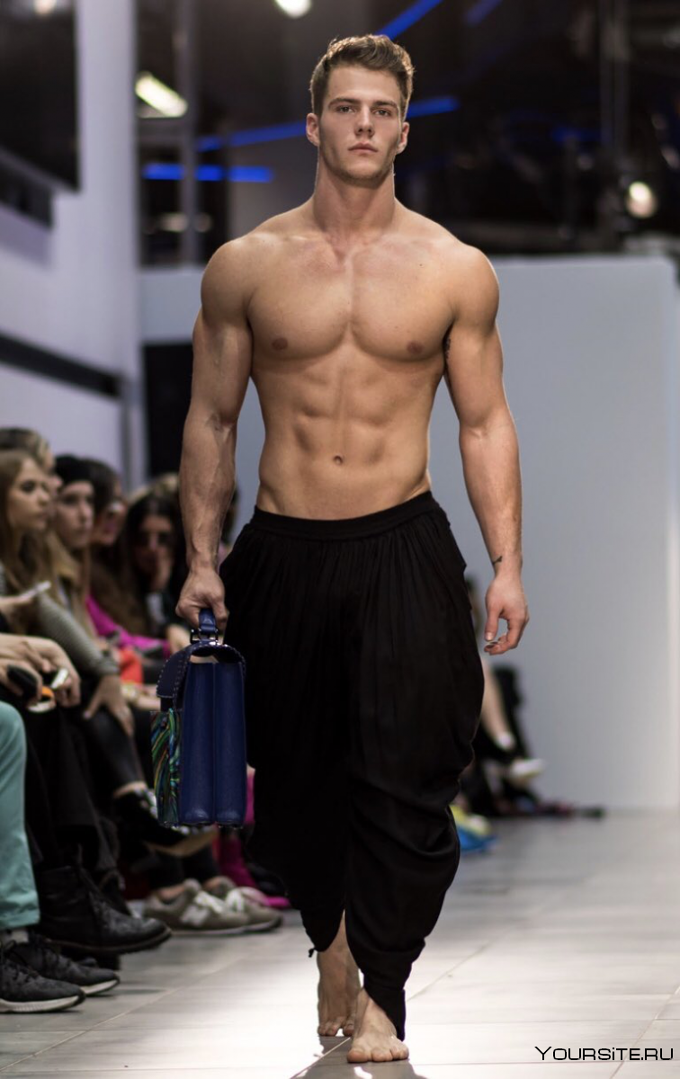 Фитнес мужчины ноги