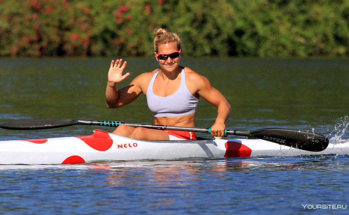 Гребля женщины