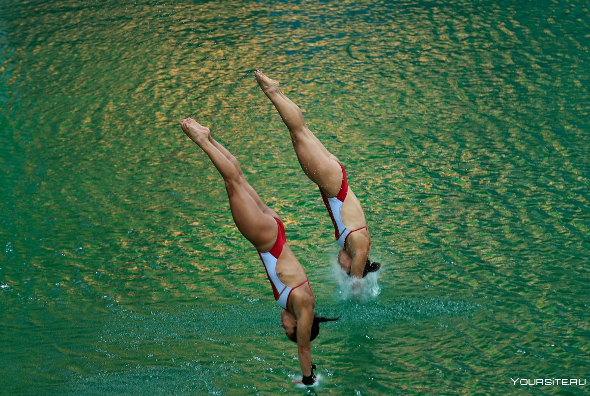 Фотообои прыжки в воду