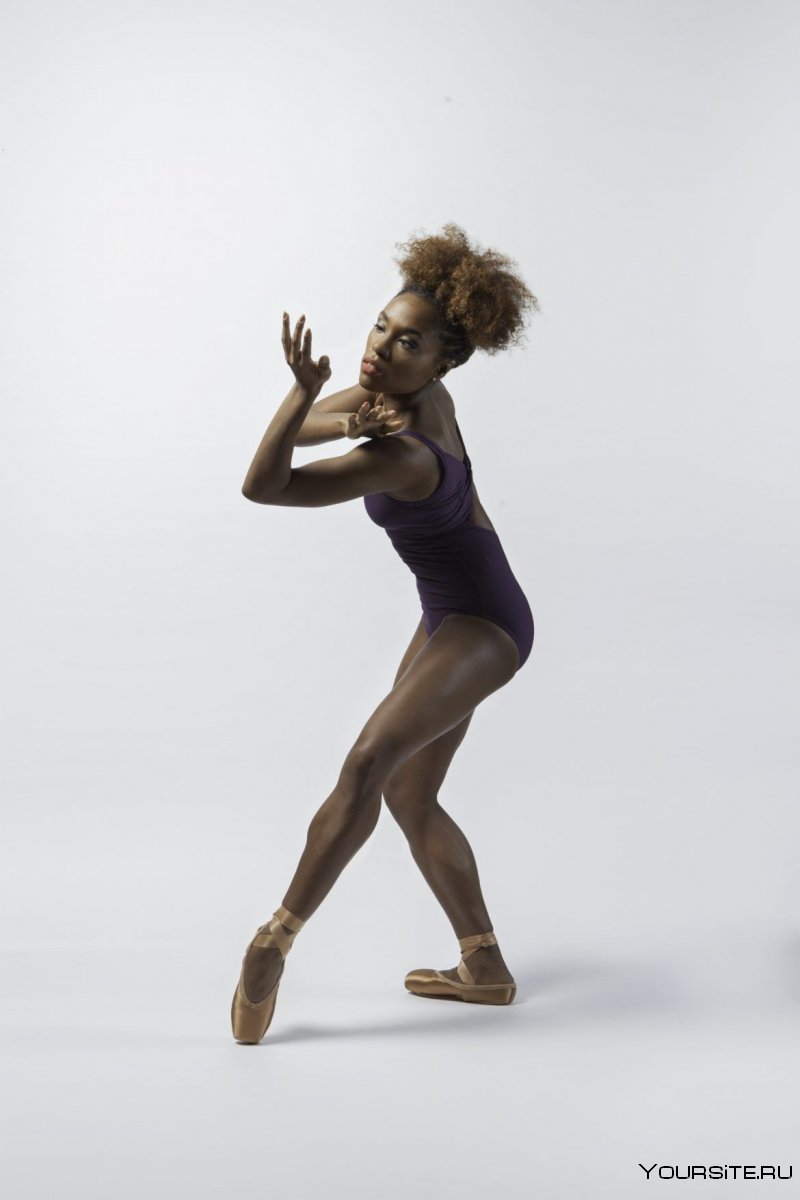 Темнокожая балерина