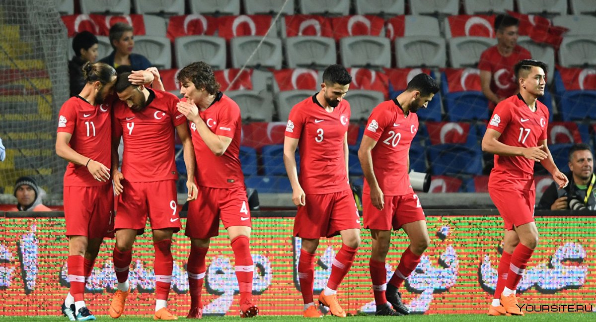 Россия против Турции футбол