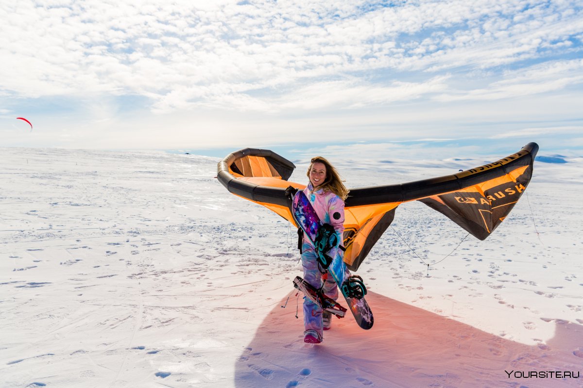 Серфинг на снегу с парашютом
