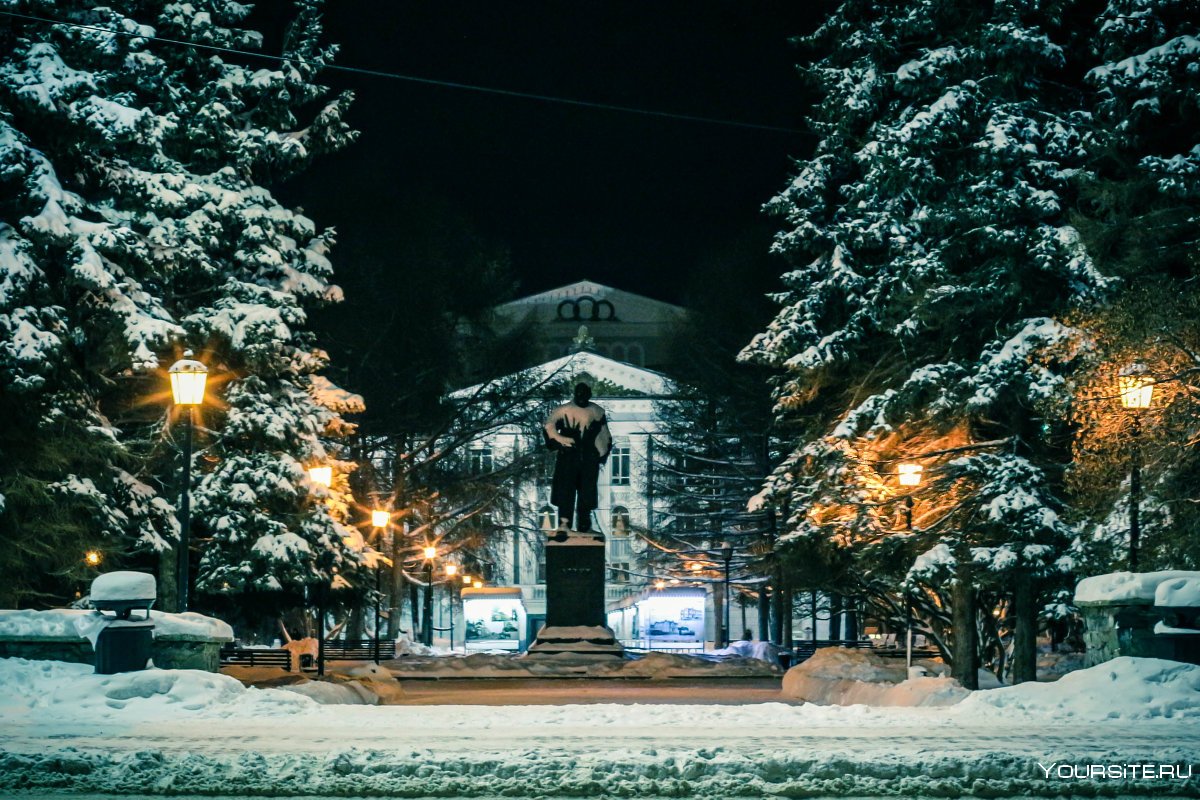 Памятники Пермь зима