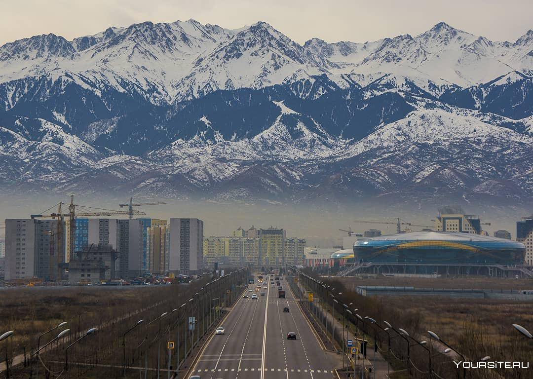 Казахстан горы Алматы