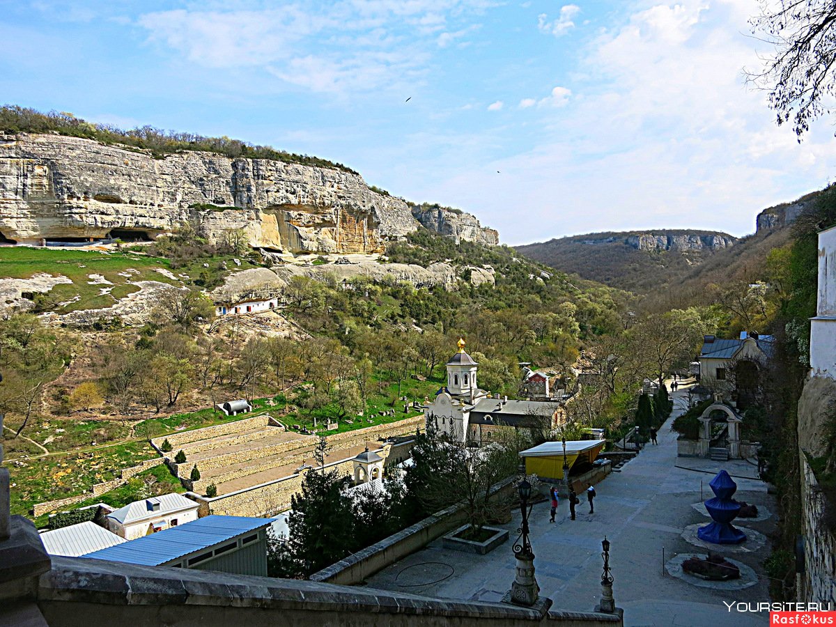 Успенский пещерный монастырь Крым панорама