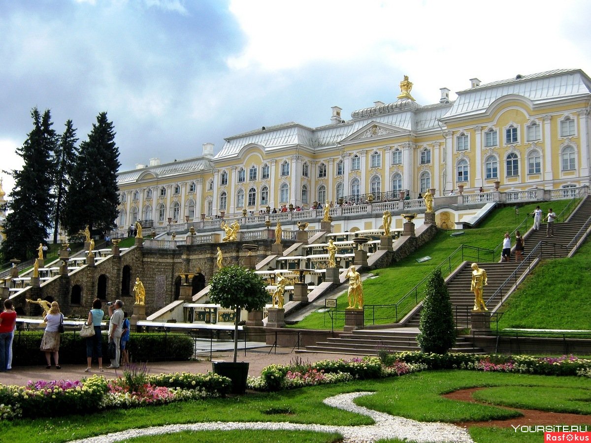Петергоф большой дворец лестница