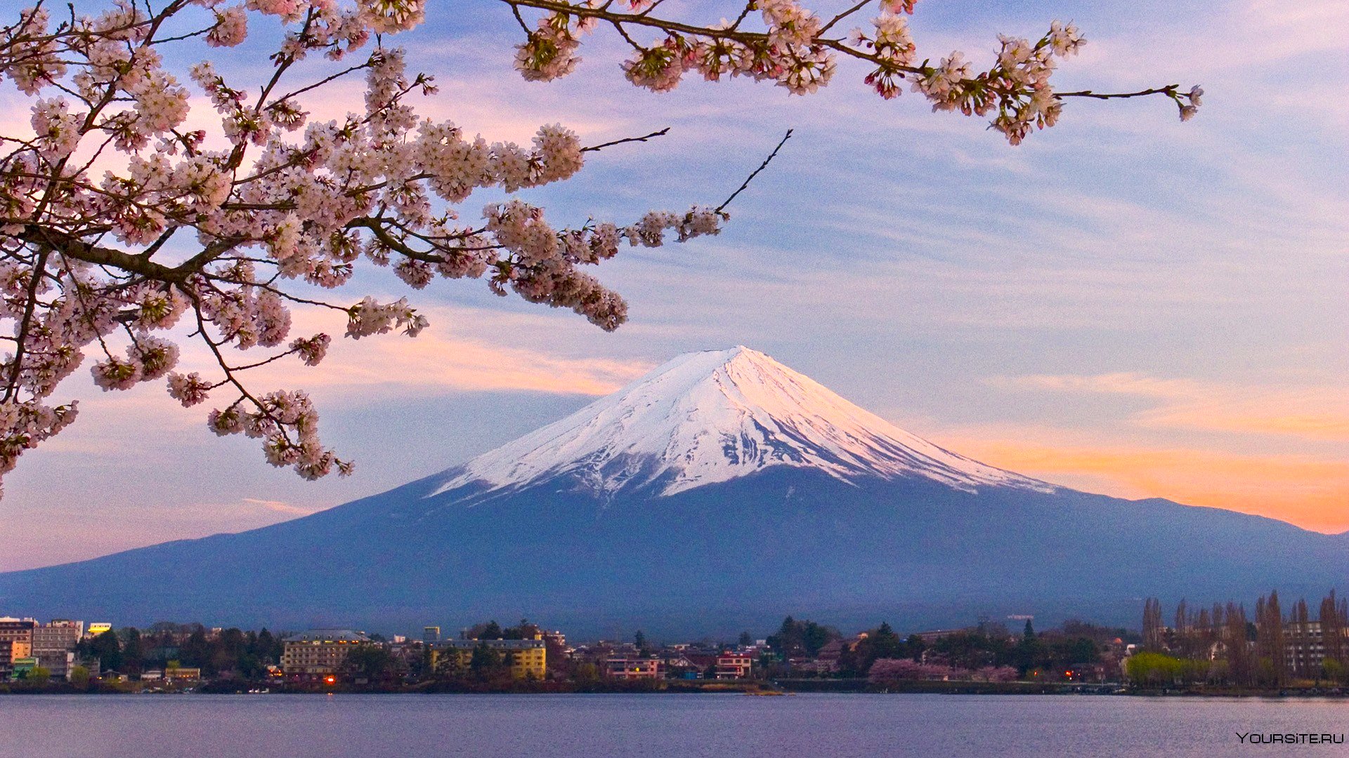 Фудзияма каталог. Фудзияма Япония. Киото Фудзияма. Гора Фудзияма в Японии. Гора Фудзи в Японии.
