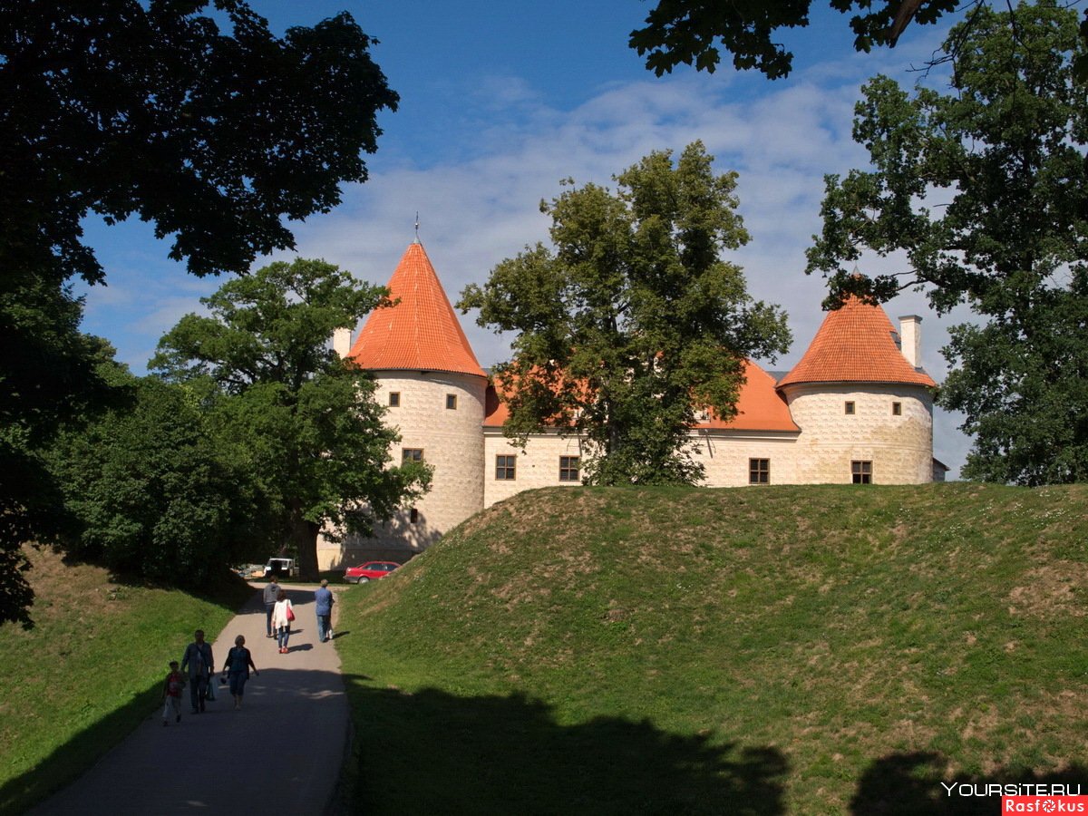 Бауский замок Латвия
