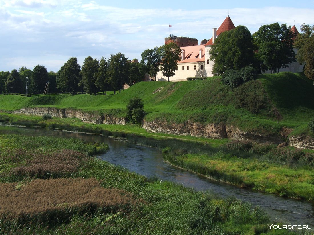 Замок Бауска Латвия