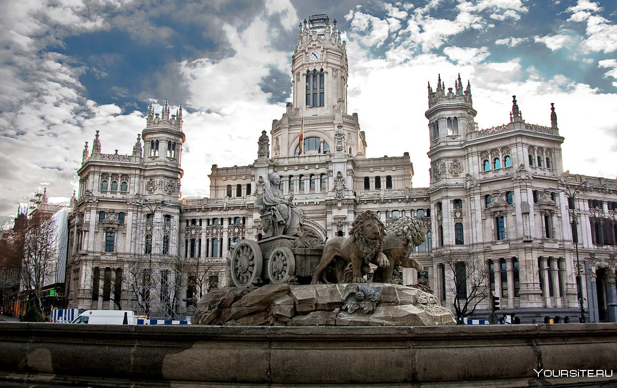 Мадрид площадь Сибелес фонтан