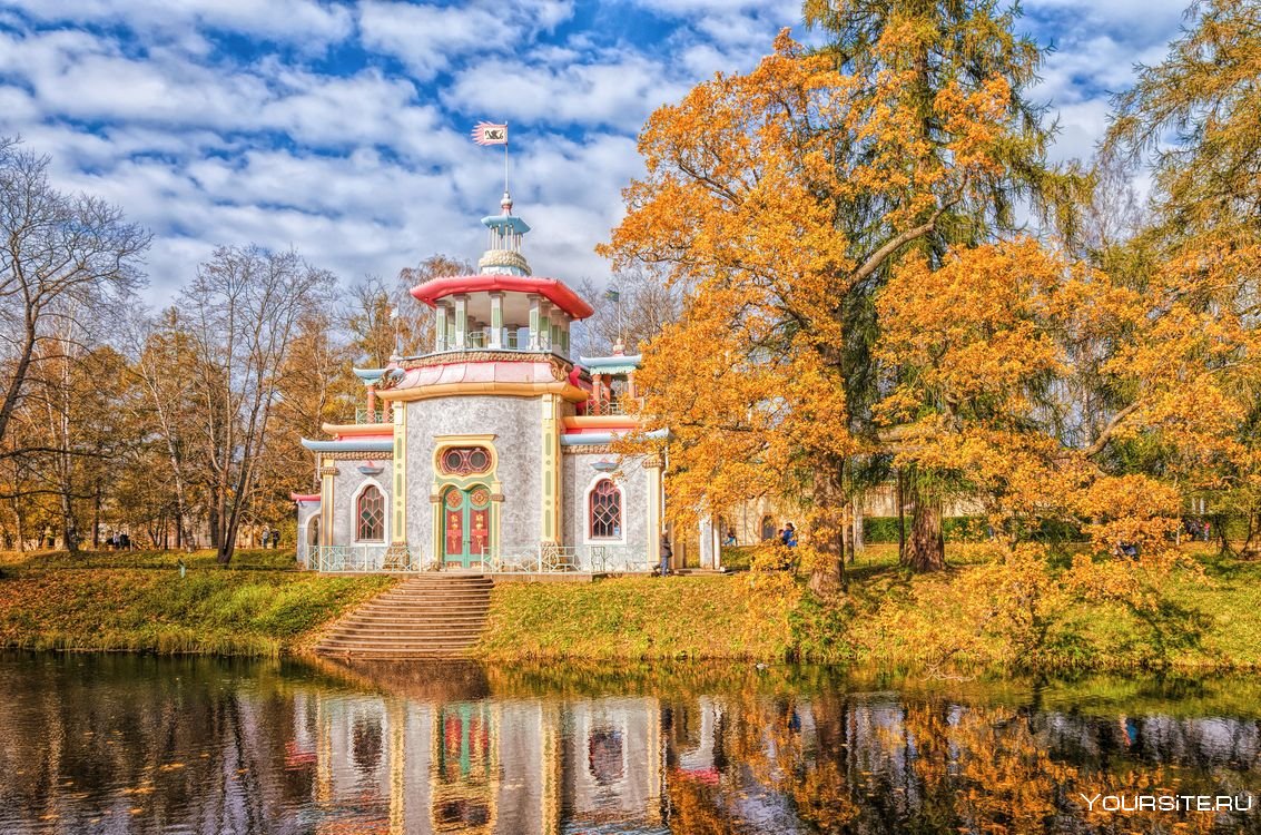 Чесменская колонна Екатерининский парк Царское село Золотая осень
