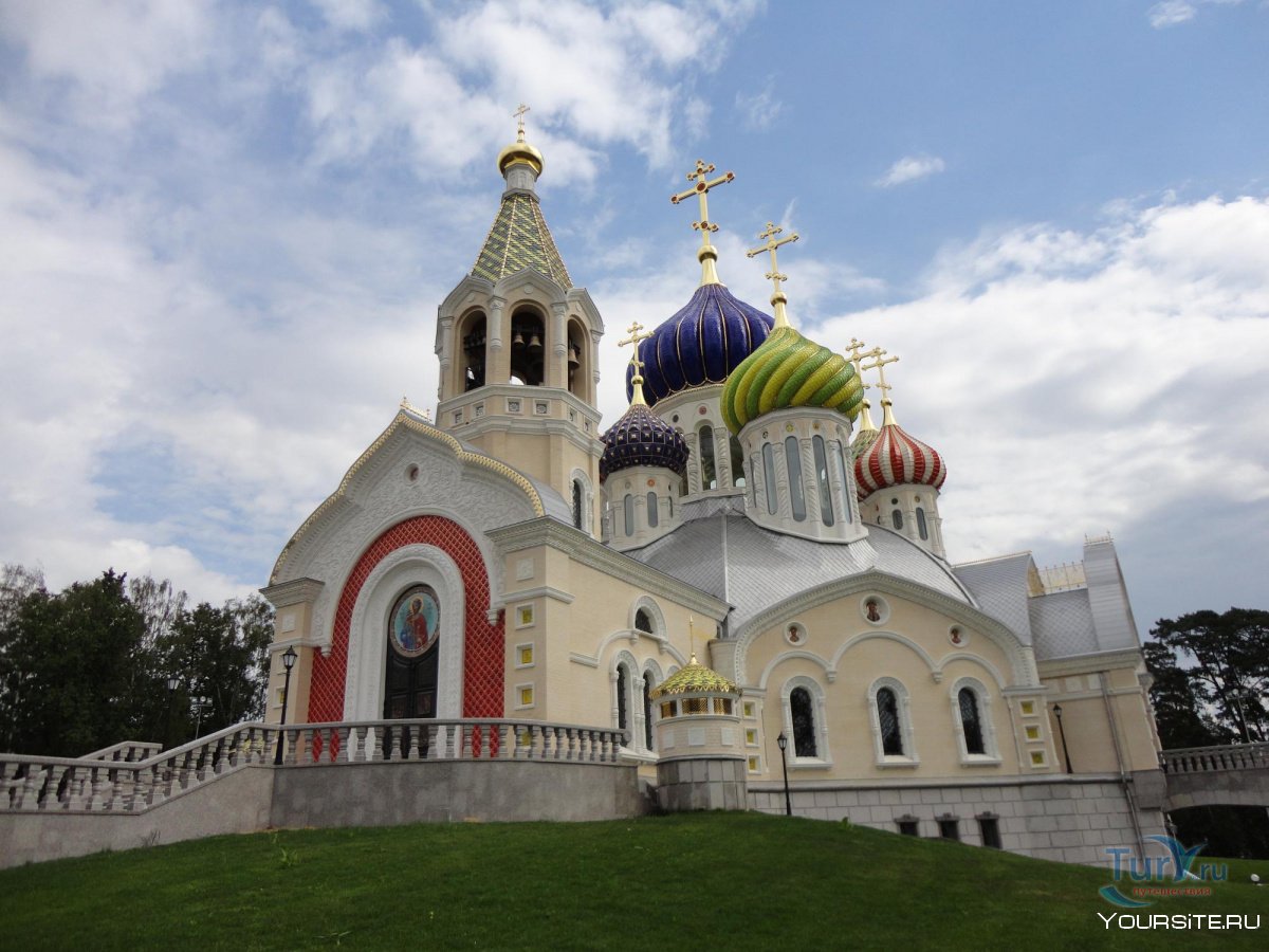 Церковь Святого Игоря Черниговского, Ново-Переделкино, Москва.