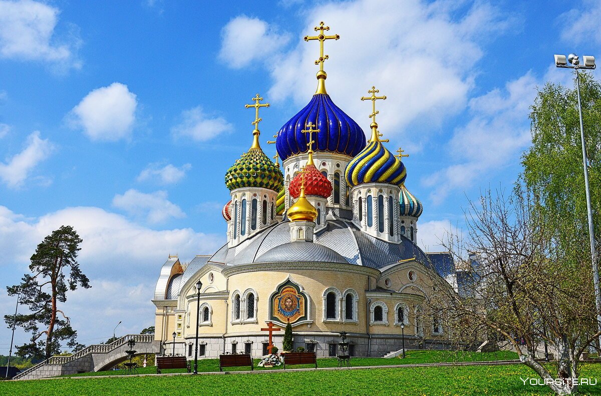 Церковь Святого Игоря Черниговского Ново-Переделкино
