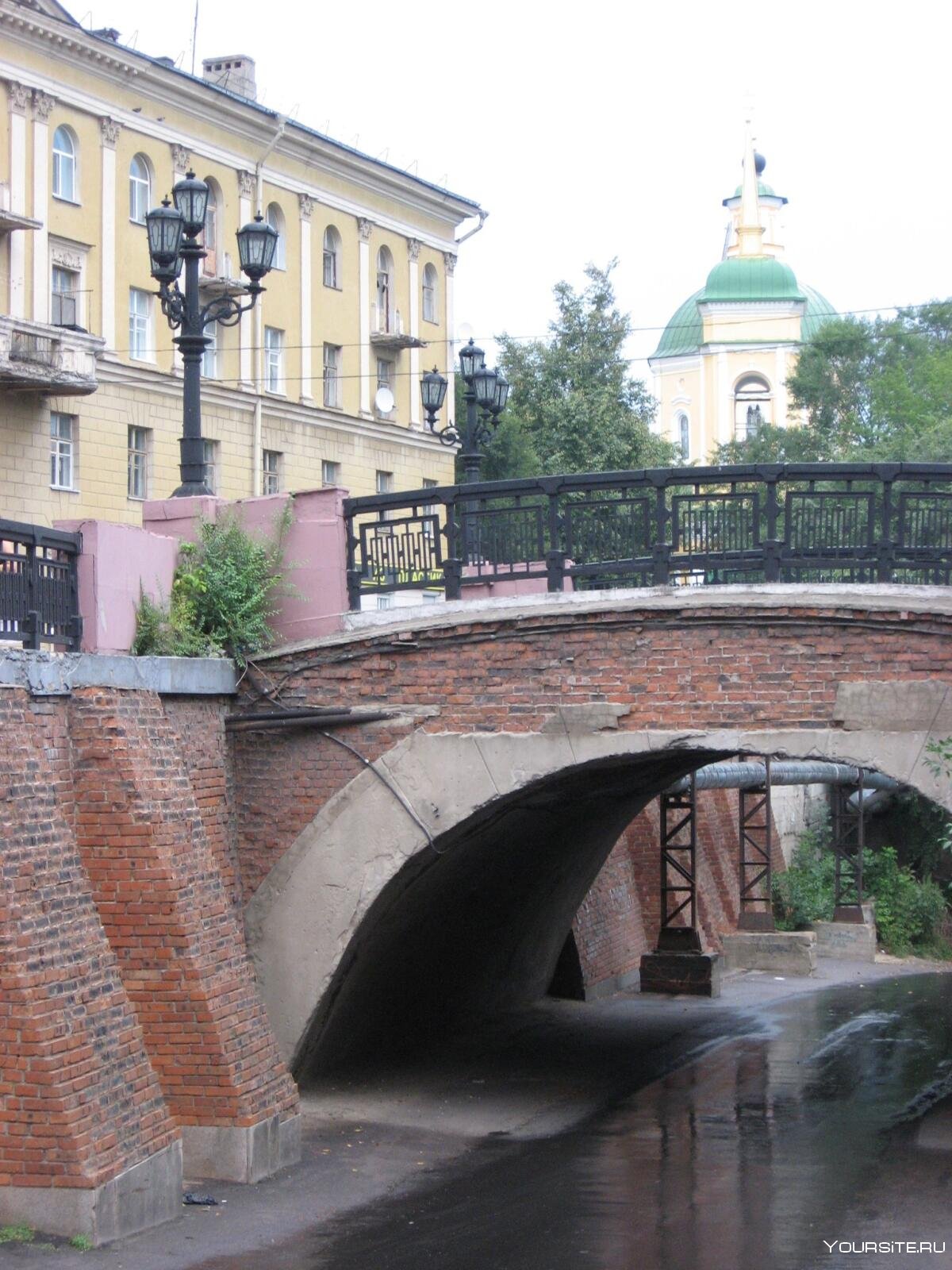 Ростов каменный мост
