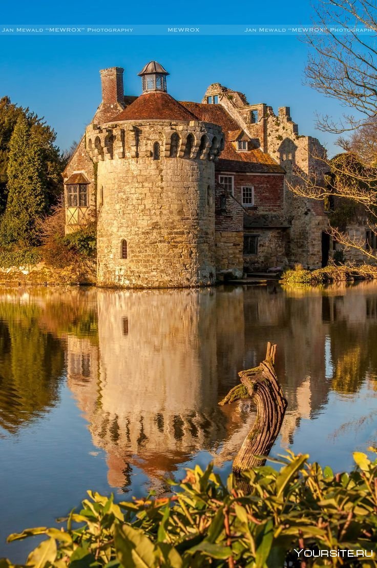 Замок Скотни (Scotney Castle)/Великобритания