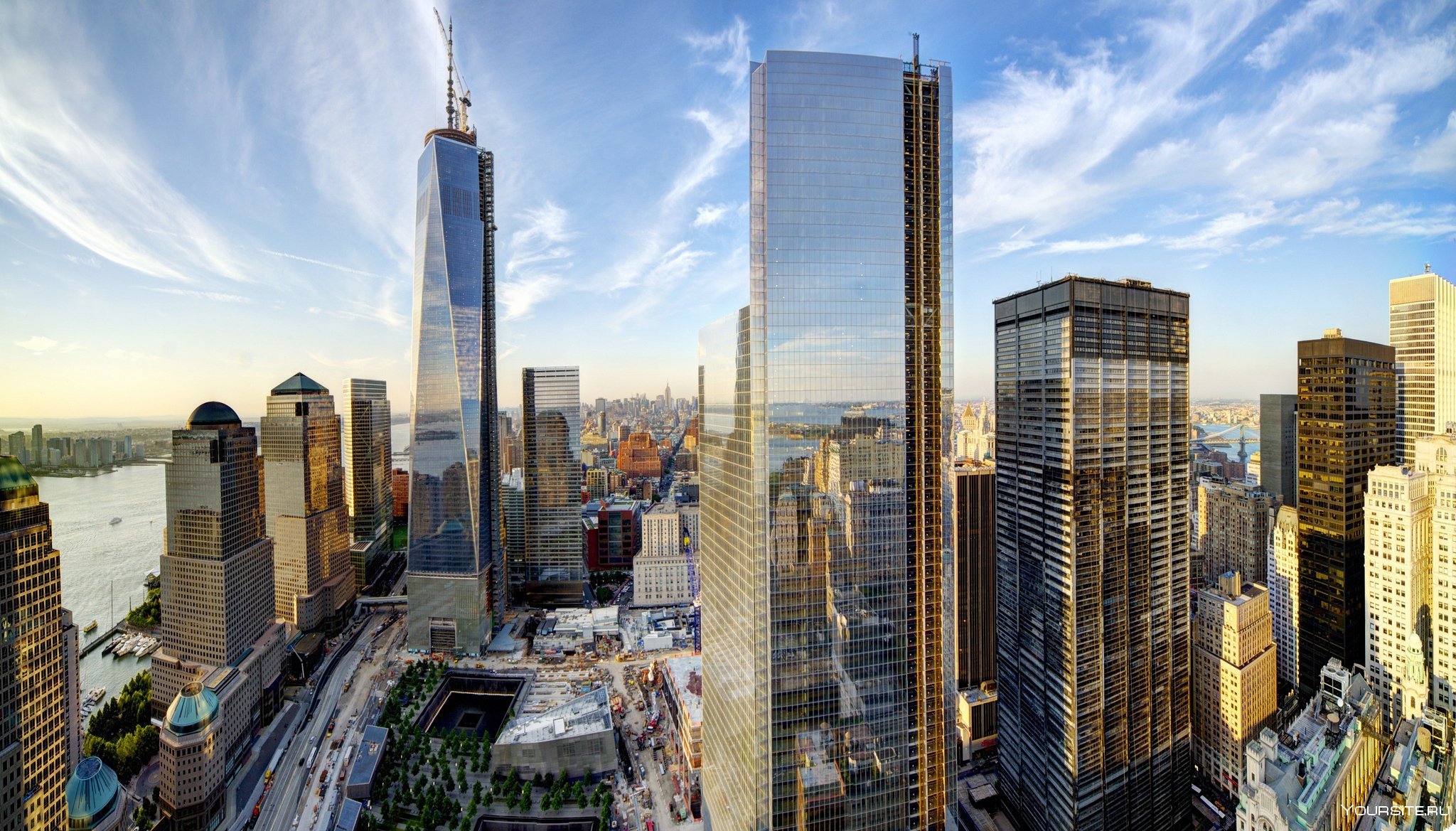 One world new york. Здание Манхеттен центр Нью Йорк. Небоскрёбы Нью-Йорка. Нью Йорк skyscraper. Высотные здания ВТЦ Нью-Йорка.
