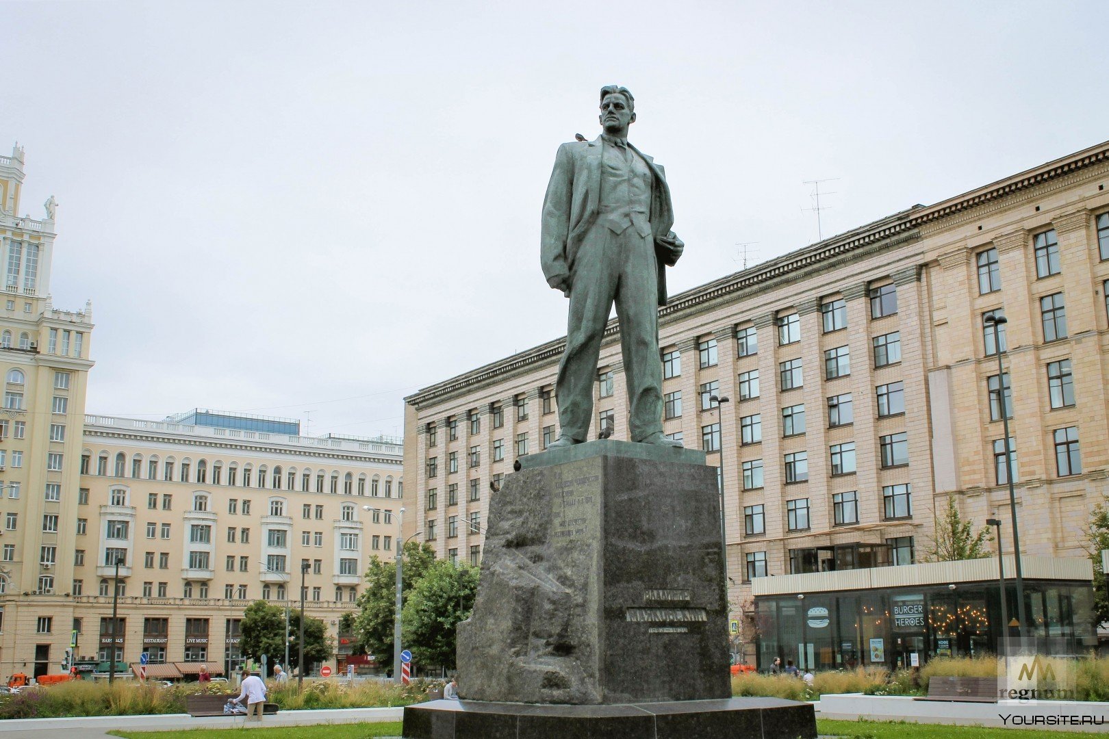 Памятник в.в.Маяковскому, Москва, 1958, скульптор а.Кибальников.