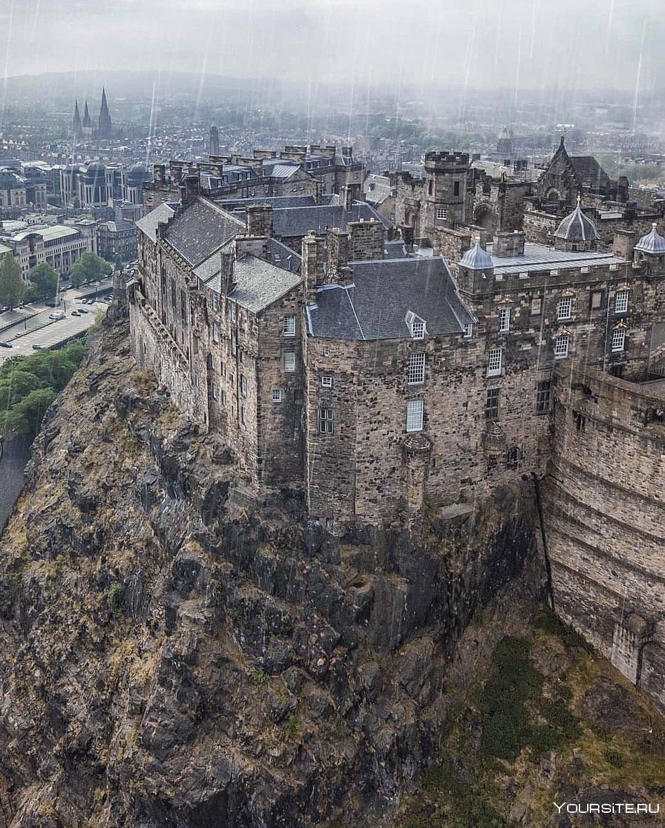 Эдинбургский замок на Касл-роке,