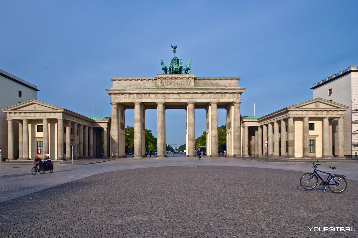 Триумфальная арка Германия Берлин