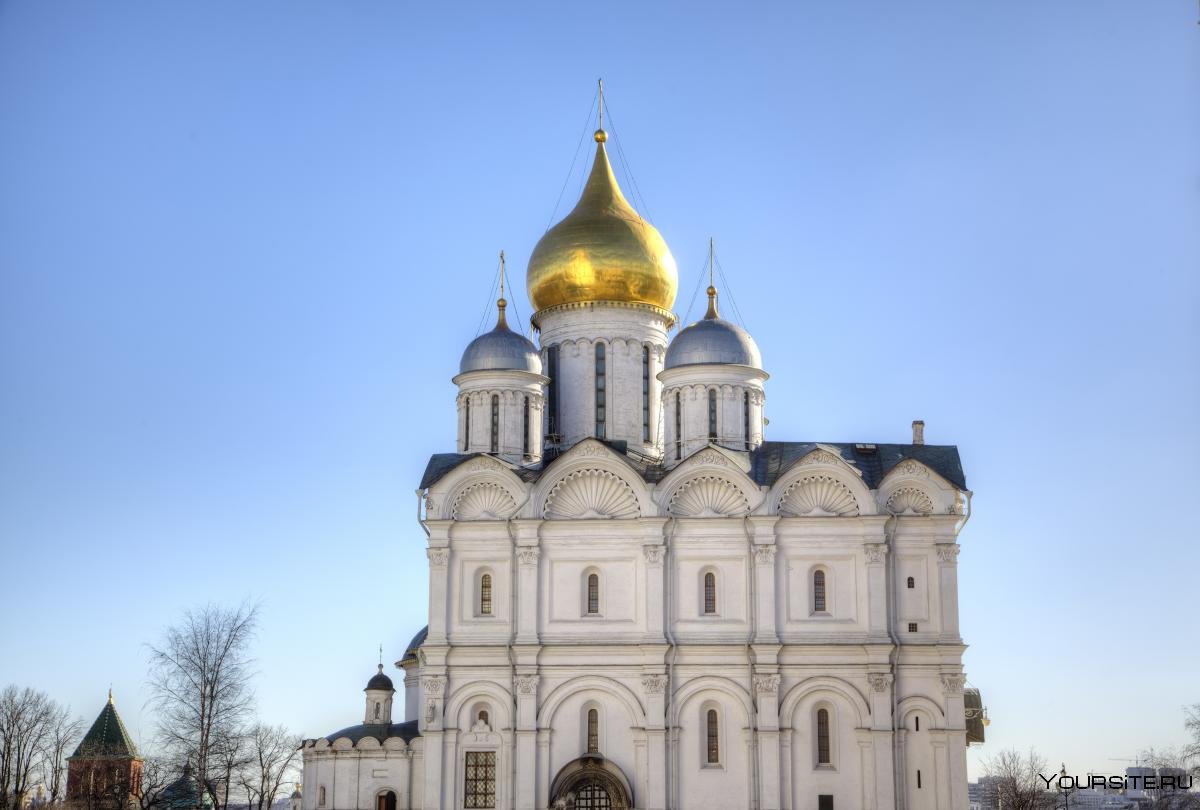 Cathedral of the Archangel in Moscow Kremlin.jpg